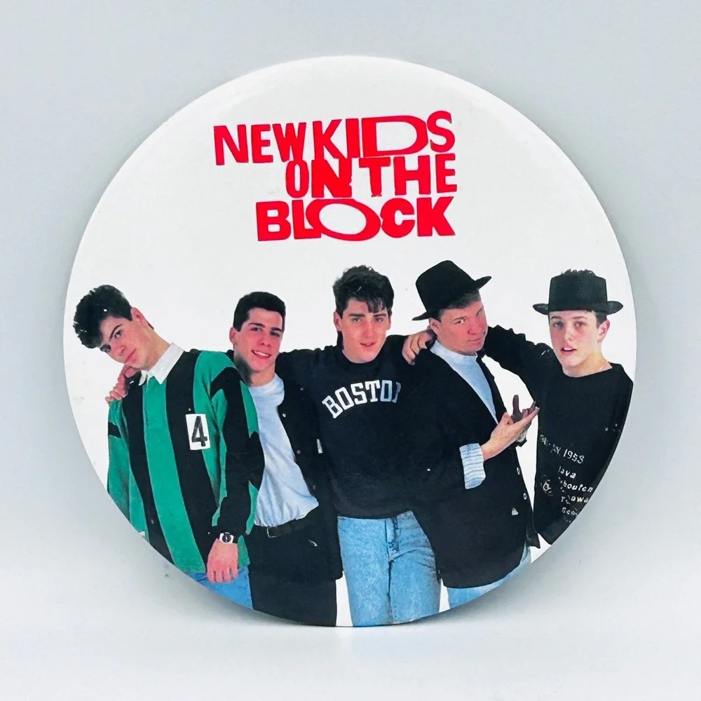 New Kids On The Block NKOTB 6″ Pin / Display Plaque / Decor 1989 Fan Memorabilia